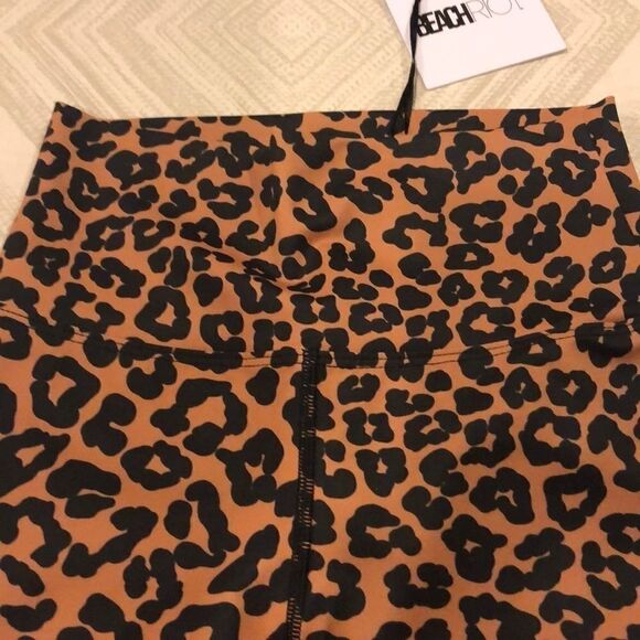 Beach Riot Piper Tan/Black Leopard Print Leggings - Picture 4 of 6